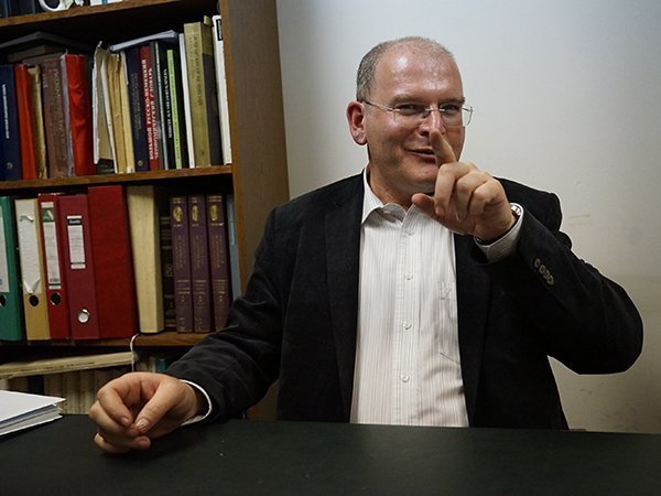 Аскольд Иванчик: "Мы боремся против превращения лженауки в легитимную часть науки" Аскольд Иванчик: "Мы боремся против превращения лженауки в легитимную часть науки"