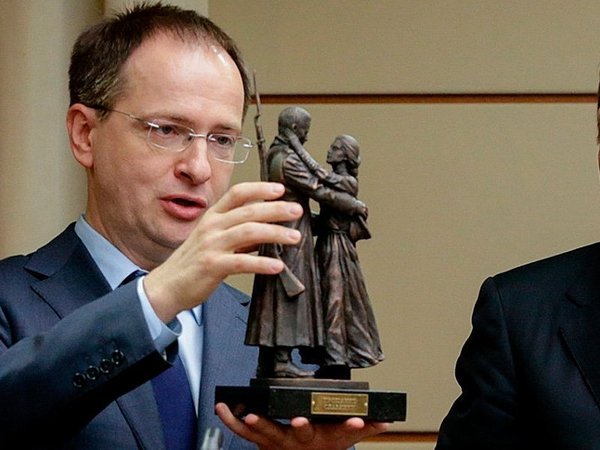 Министр культуры Владимир Мединский Министр культуры Владимир Мединский