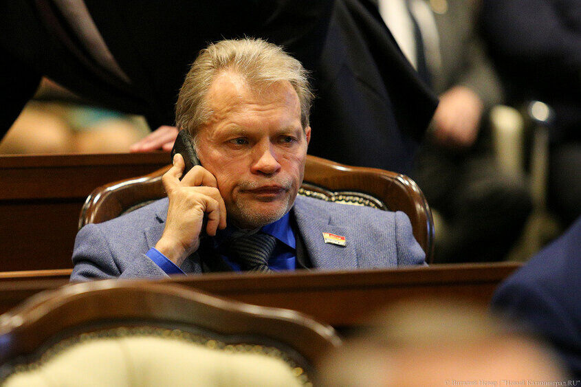 Бизнесмена Андрея Горохова обвинили в подлоге в докторской диссертации Бизнесмена Андрея Горохова обвинили в подлоге в докторской диссертации